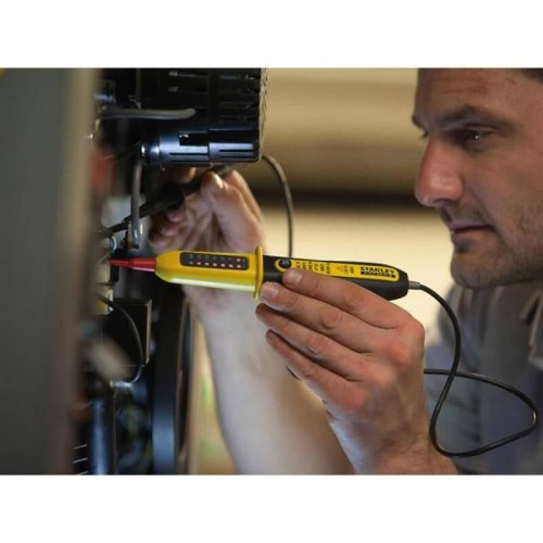 Вольтметр цифровий Stanley, кат. 3-400В, IP54