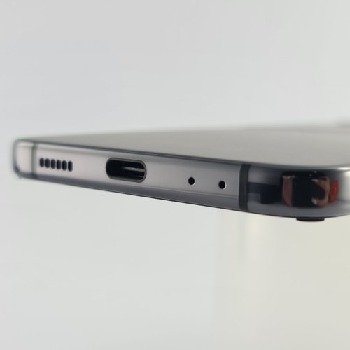 Смартфон Samsung Galaxy Z Flip 4 128 GB Graphite USED **