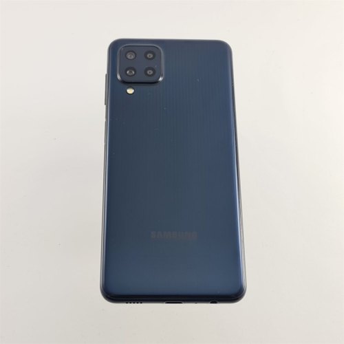 Смартфон Samsung Galaxy M32 128 GB Black USED **