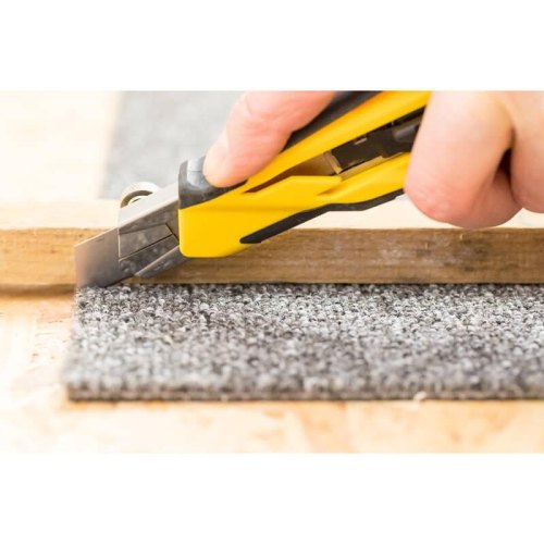 Ніж Stanley Dynagrip, сегментоване лезо 18мм, корпус двокомпонентний, 6 лез у комплекті, 170мм