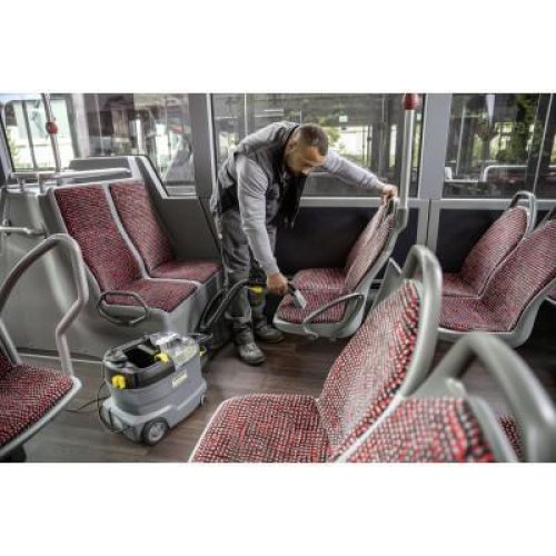 Пилосос професійний миючий Karcher Puzzi 8/1, 1200Вт, 270мБар, контейнер 8/7л, 8.6кг