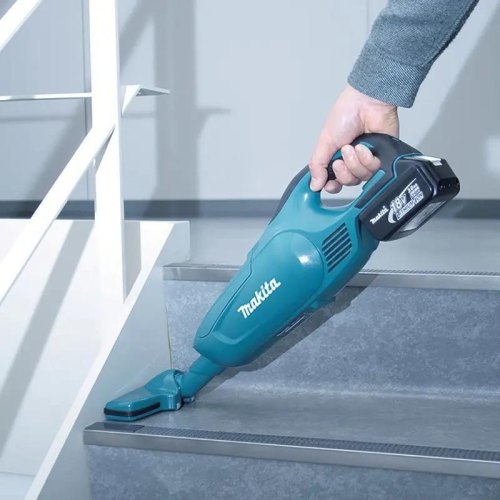 Пилосос професійний акумуляторний Makita CL107FDZ, CXT 10.8В, 33мБар, контейнер 0.5л, без АКБ та ЗП