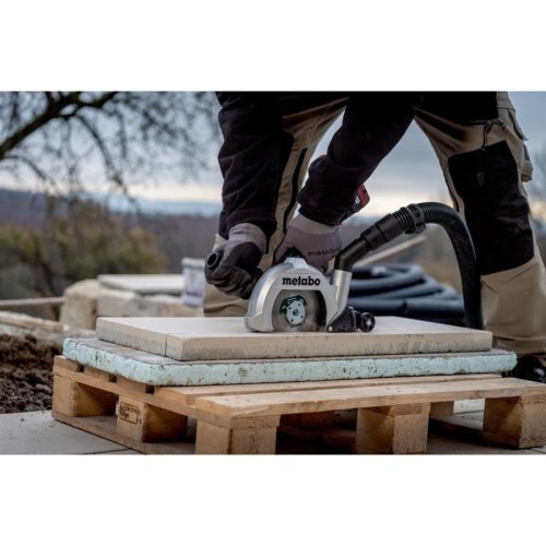 Шліфмашина кутова акумуляторна Metabo WVB 18 LTX BL 15-125 Quick, 125мм, 18В 2х5.5А•год, 2500-10000об•хв, М14, metaBOX 165 L, 2кг