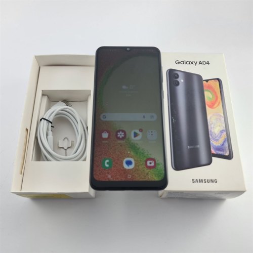 Смартфон Samsung Galaxy A04 64 GB Black USED **