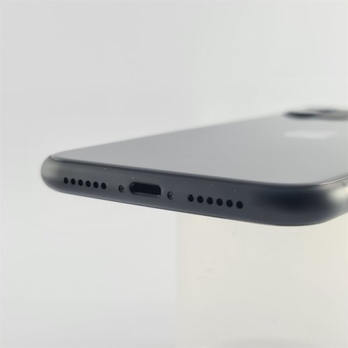 Смартфон Apple iPhone 11 64 GB Black USED **