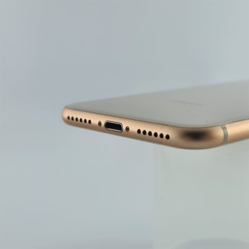 Смартфон Apple iPhone 8 64 GB Gold USED **