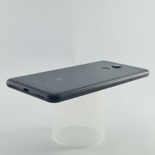 Смартфон Xiaomi Redmi 5 32 GB Black USED **
