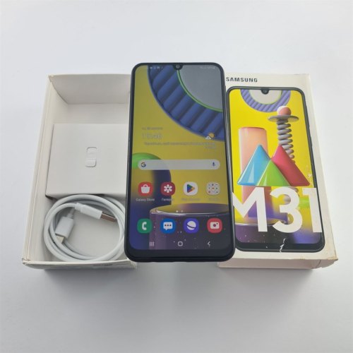 Смартфон Samsung Galaxy M31 128 GB Space Black USED **