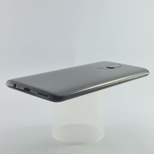 Смартфон OnePlus 6 64 GB Midnight Black USED **