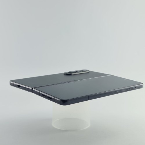 Смартфон Samsung Galaxy Z Fold 4 256 GB Phantom Black USED **
