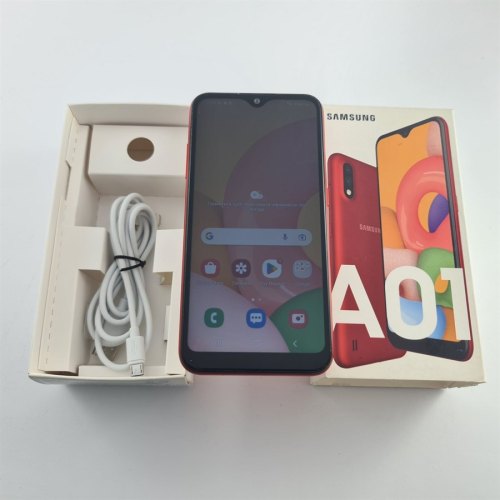 Смартфон Samsung Galaxy A01 16 GB Red USED **