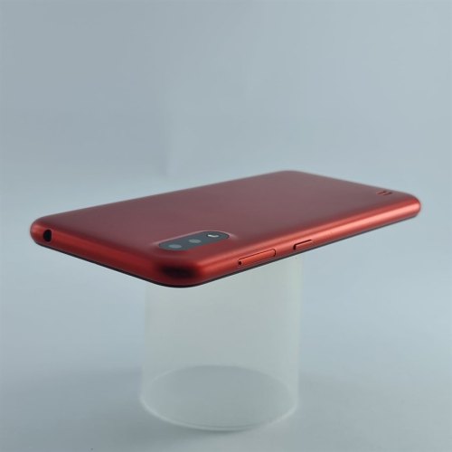 Смартфон Samsung Galaxy A01 16 GB Red USED **