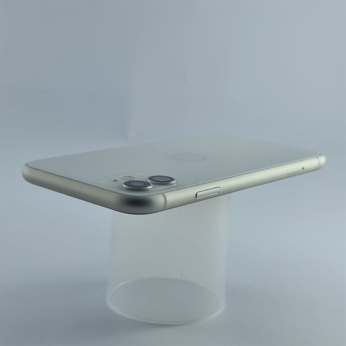 Смартфон Apple iPhone 11 128 GB White USED **