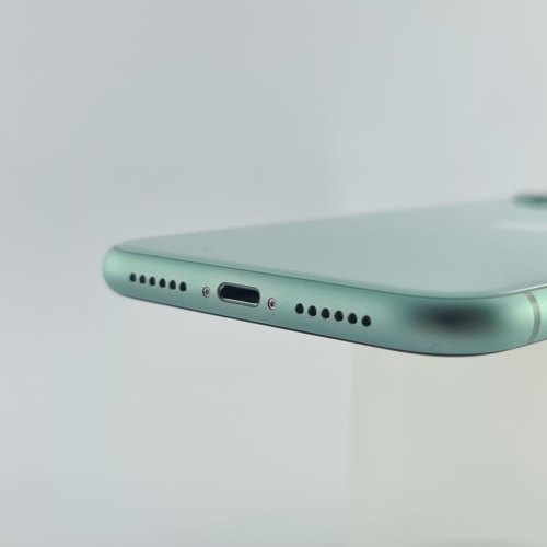 Смартфон Apple iPhone 11 64 GB Green USED **