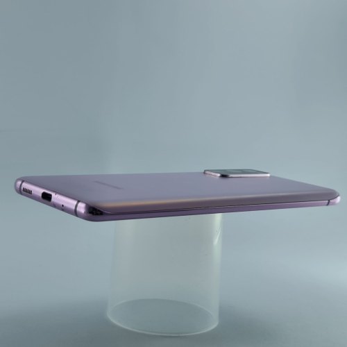 Смартфон Samsung Galaxy S20 FE 128 GB Cloud Lavender USED **