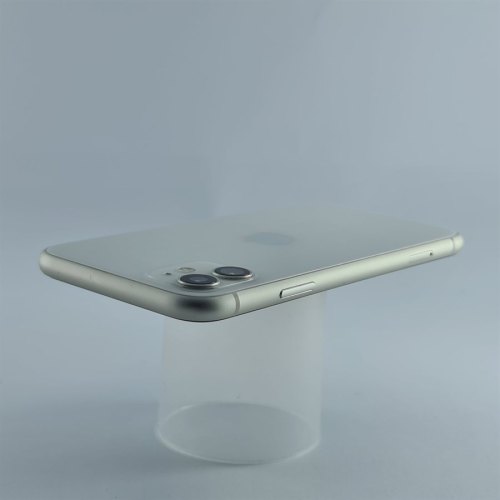 Смартфон Apple iPhone 11 128 GB White USED **