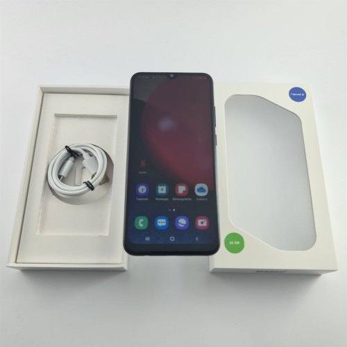 Смартфон Samsung Galaxy A02s 32 GB Black USED **