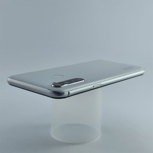 Смартфон Realme6i 64 GB White USED **