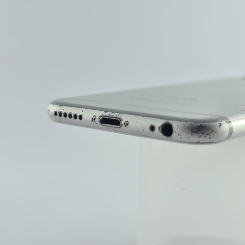 Смартфон Apple iPhone 6s 16 GB Silver USED **