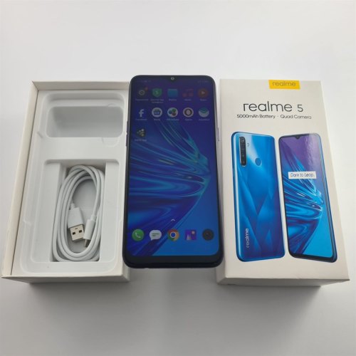 Смартфон Realme5 64 GB Purple USED **