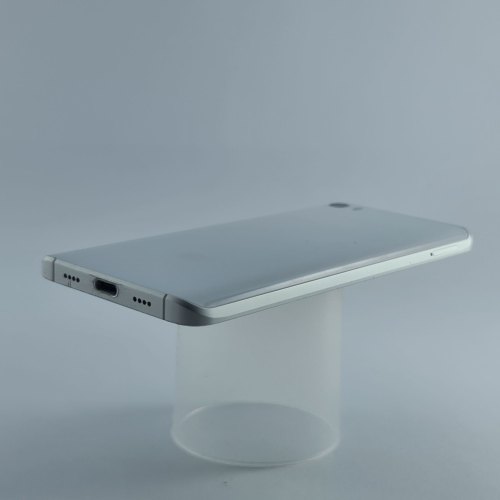 Смартфон Xiaomi Mi5 64 GB White USED **