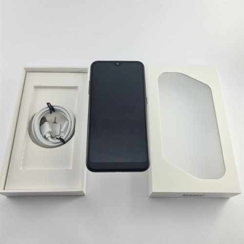 Смартфон Samsung Galaxy A01 16 GB Black USED **