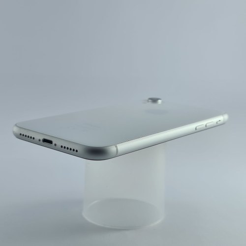 Смартфон Apple iPhone Xr 128 GB White USED **