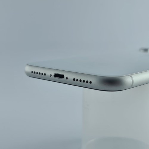 Смартфон Apple iPhone Xr 128 GB White USED **