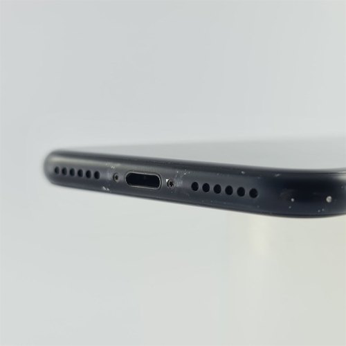 Смартфон Apple iPhone SE Gen.2 128 GB Black USED **