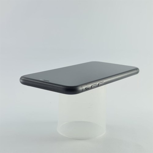Смартфон Apple iPhone 11 64 GB Black USED **