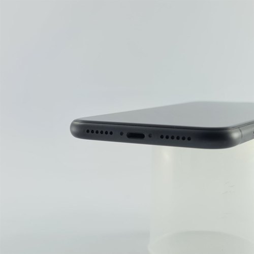 Смартфон Apple iPhone 11 64 GB Black USED **