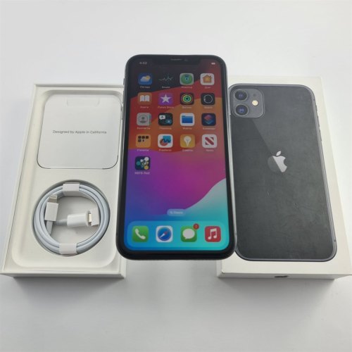 Смартфон Apple iPhone 11 64 GB Black USED **