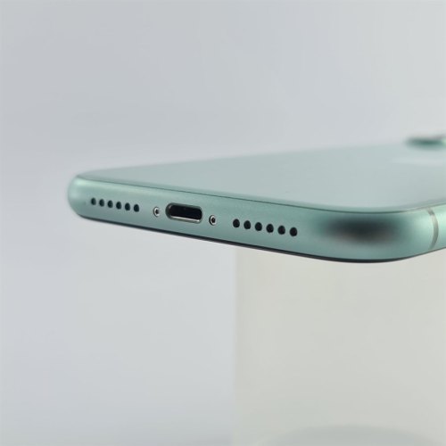 Смартфон Apple iPhone 11 64 GB Green USED **