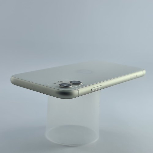 Смартфон Apple iPhone 11 64 GB White USED **