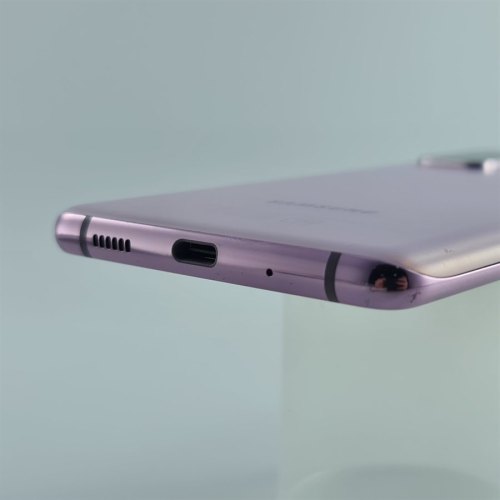 Смартфон Samsung Galaxy S20 FE 128 GB Cloud Lavender USED **