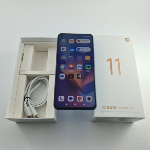 Смартфон Xiaomi Mi 11 Lite 5G NE 128 GB Bubblegum Blue USED **