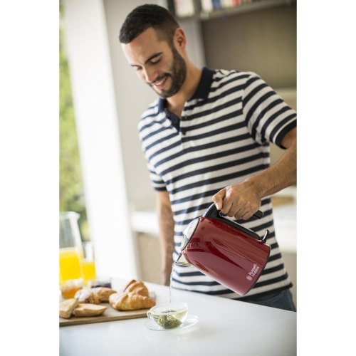 Чайник RUSSELL HOBBS 20412-70 Colours Plus Red