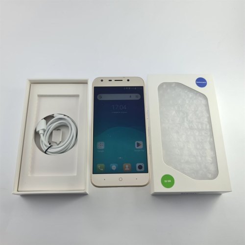 Смартфон ZTE Blade A6 32 GB Gold USED **