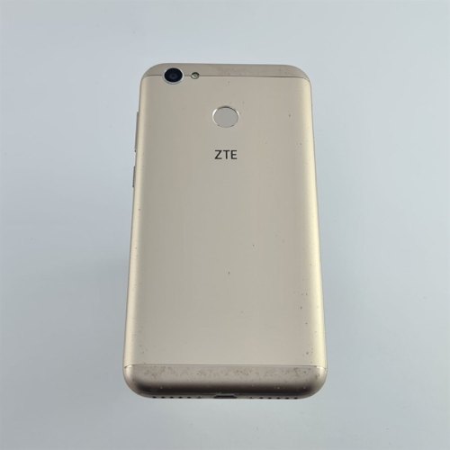 Смартфон ZTE Blade A6 32 GB Gold USED **