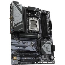 Материнська плата Gigabyte B650 EAGLE AX  AM5 4xDDR5 7600 МГц 3x PCI Express 3.0 x16 (x1)ATX
