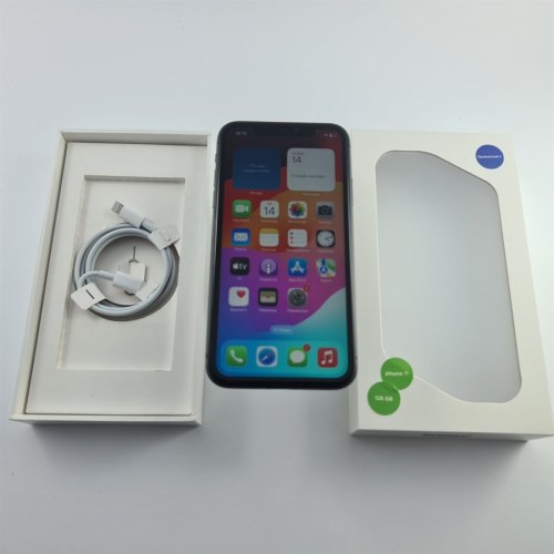 Смартфон Apple iPhone 11 128 GB Black USED **