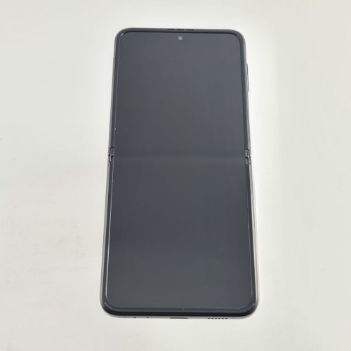 Смартфон Samsung Galaxy Z Flip3 256 GB Phantom Black USED **