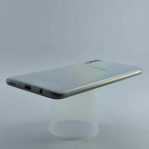Смартфон Samsung Galaxy A70 128 GB White USED **