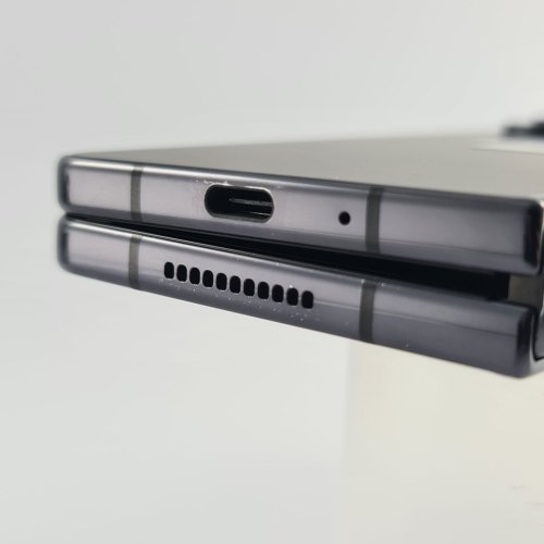 Смартфон Samsung Galaxy Z Fold 4 512 GB Phantom Black USED **