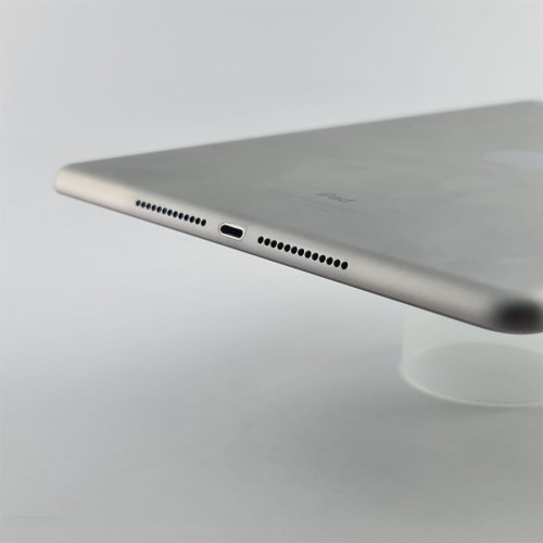 Планшет iPad 2017, 32 GB, Wi-Fi, Space Gray USED ** (MP2F2)