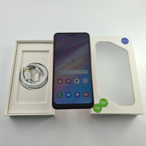 Смартфон Samsung Galaxy A10 32 GB Red USED **