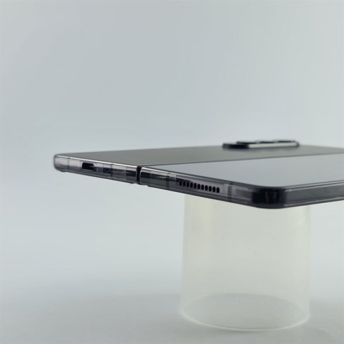 Смартфон Samsung Galaxy Z Fold 4 512 GB Phantom Black USED **