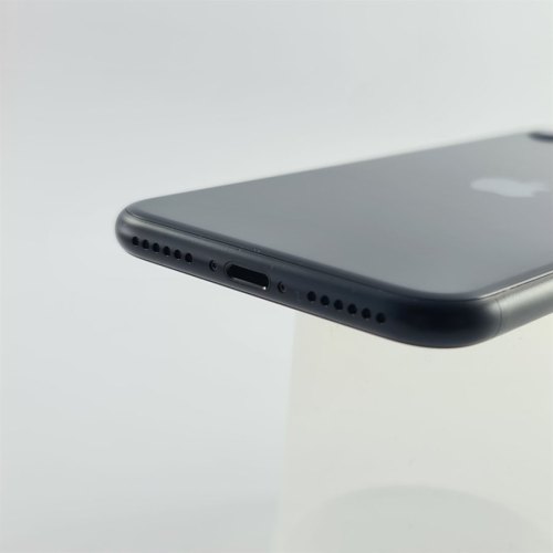 Смартфон Apple iPhone SE Gen.3 64 GB Midnight USED **