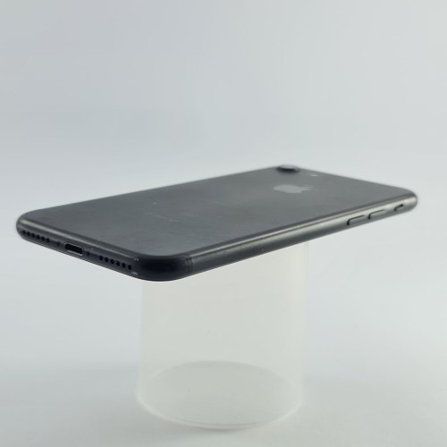 Смартфон Apple iPhone 7 32 GB Black USED **