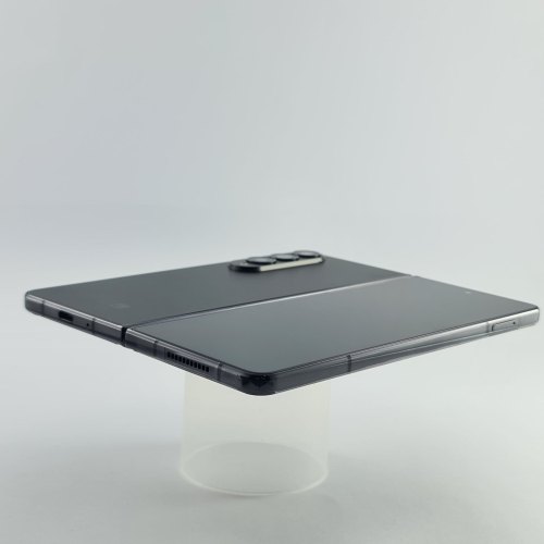 Смартфон Samsung Galaxy Z Fold 4 512 GB Phantom Black USED **